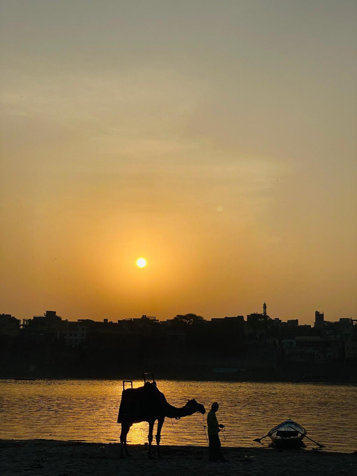Ganga Guest House พาราณสี ภายนอก รูปภาพ