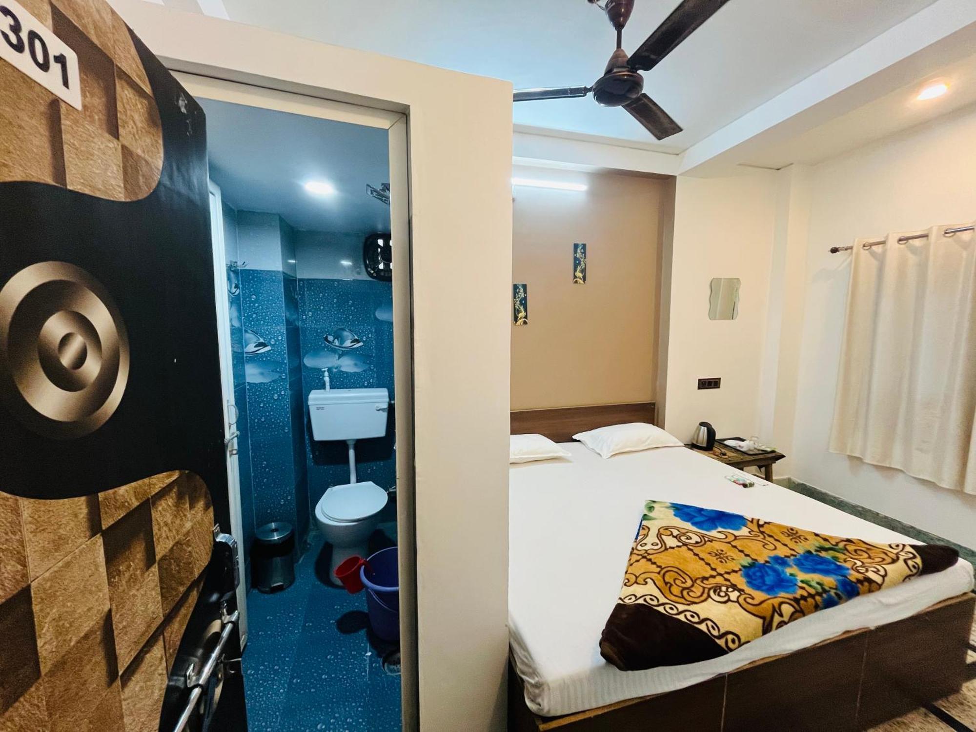 Ganga Guest House พาราณสี ภายนอก รูปภาพ
